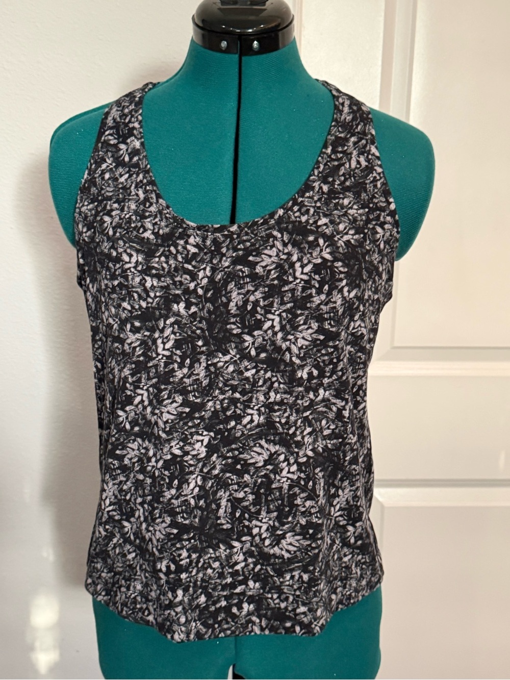 Lululemon Black & White Floral Tank Top